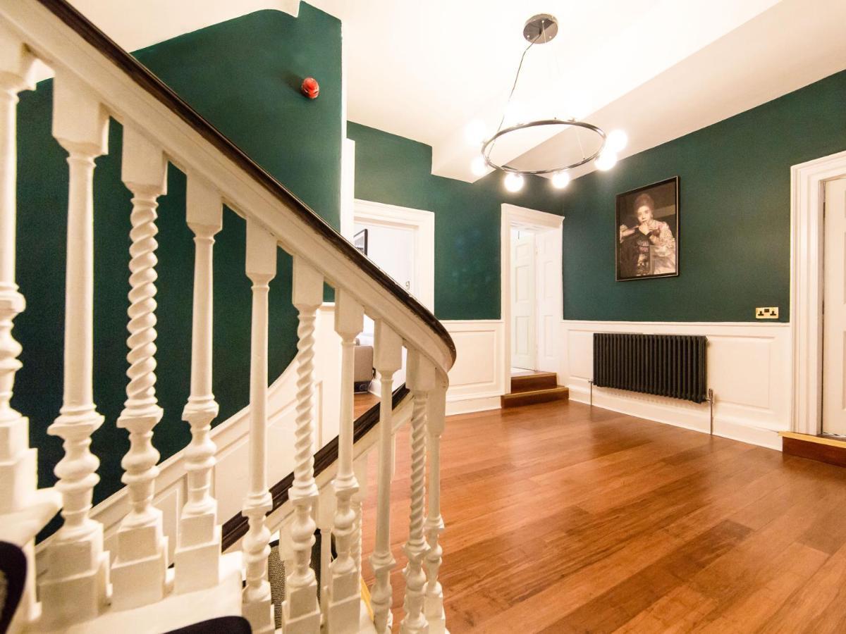 Maison Parfaite Yo1 - Exquisite 400 Year Old, City Centre Townhouse York Exteriör bild